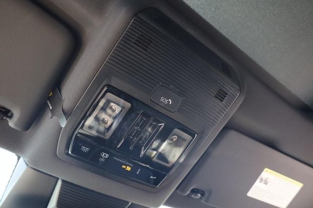 2026 Volkswagen Tiguan 2.0T SEL R-Line