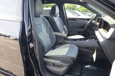 2026 Volkswagen Tiguan 2.0T SEL R-Line