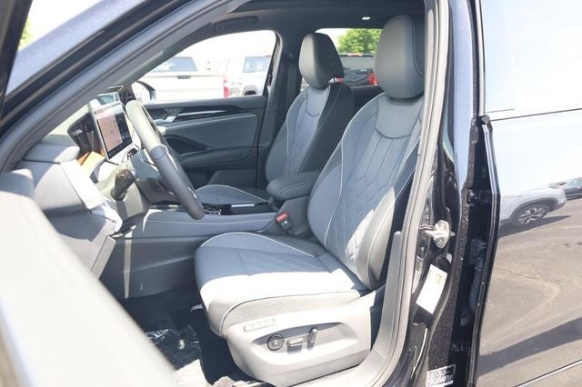 2026 Volkswagen Tiguan 2.0T SEL R-Line