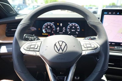 2026 Volkswagen Tiguan 2.0T SEL R-Line