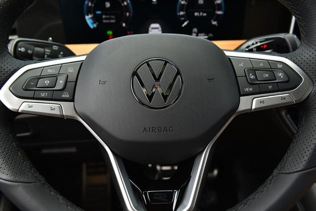 2026 Volkswagen Tiguan 2.0T SEL R-Line Turbo
