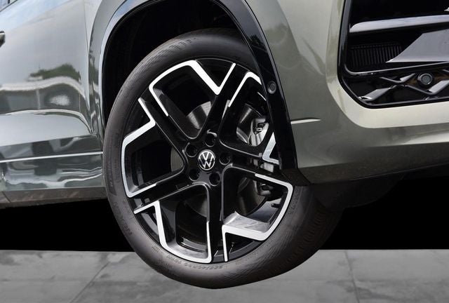 2026 Volkswagen Tiguan 2.0T SEL R-Line Turbo