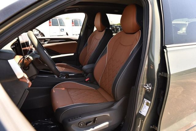 2026 Volkswagen Tiguan 2.0T SEL R-Line