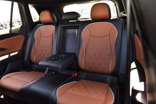 2026 Volkswagen Tiguan 2.0T SEL R-Line