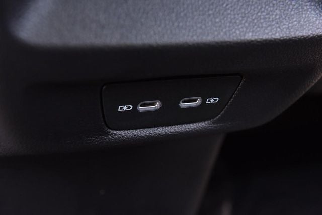 2026 Volkswagen Tiguan 2.0T SEL R-Line