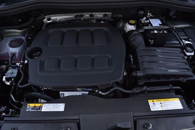 2026 Volkswagen Tiguan 2.0T SEL R-Line