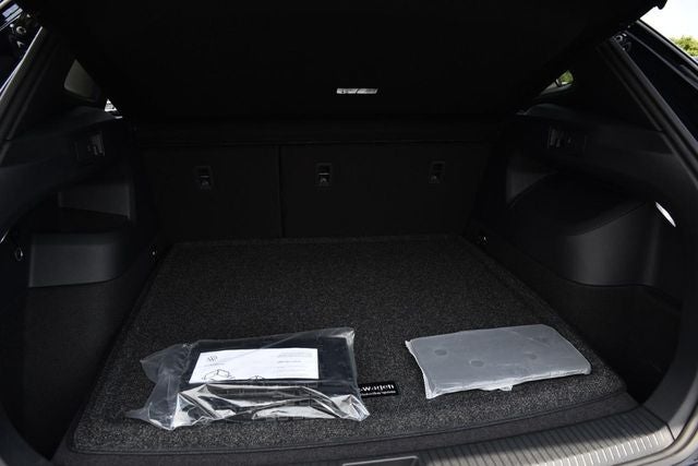 2026 Volkswagen Tiguan 2.0T SEL R-Line Turbo