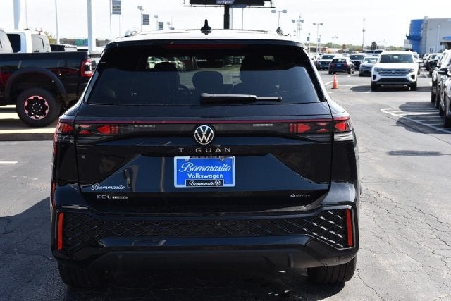 2026 Volkswagen Tiguan 2.0T SEL R-Line Turbo
