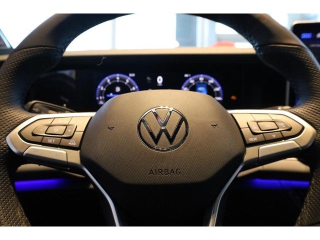 2026 Volkswagen Tiguan 2.0T SEL R-Line Turbo