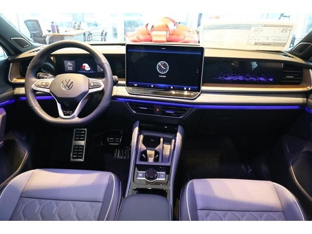 2026 Volkswagen Tiguan 2.0T SEL R-Line Turbo