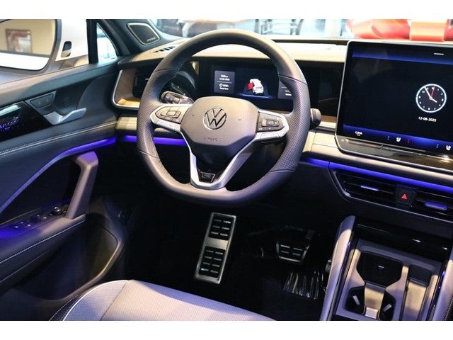 2026 Volkswagen Tiguan 2.0T SEL R-Line Turbo