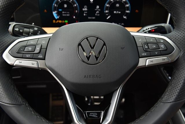 2026 Volkswagen Tiguan 2.0T SEL R-Line Turbo