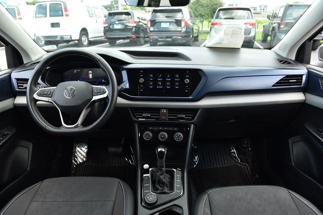 2023 Volkswagen Taos 1.5T SE