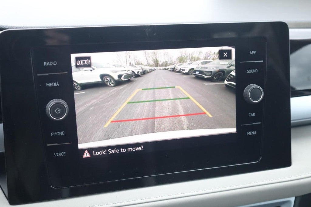 2026 Volkswagen Taos SE 4MOTION