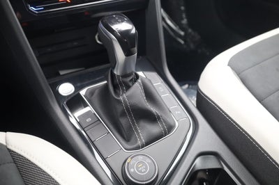 2026 Volkswagen Taos SE 4MOTION