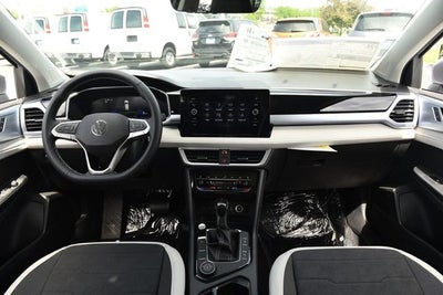 2026 Volkswagen Taos 1.5T SE