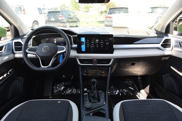 2026 Volkswagen Taos 1.5T SE
