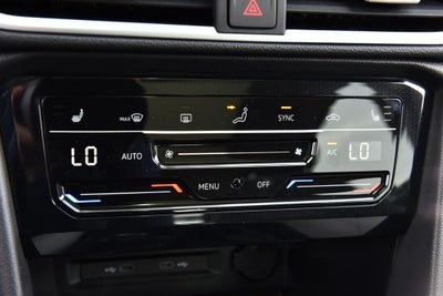 2026 Volkswagen Taos SE 4MOTION