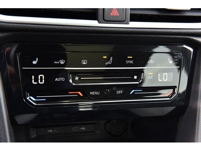 2026 Volkswagen Taos SE 4MOTION