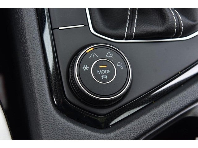 2026 Volkswagen Taos SE 4MOTION