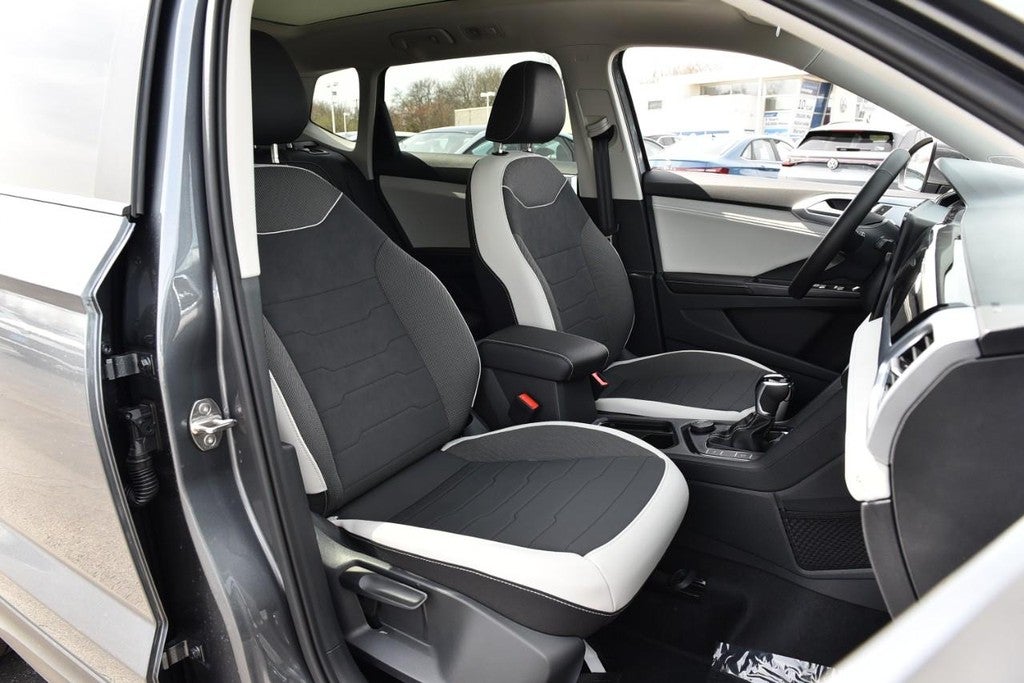 2026 Volkswagen Taos SE 4MOTION