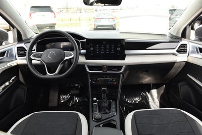 2026 Volkswagen Taos SE 4MOTION