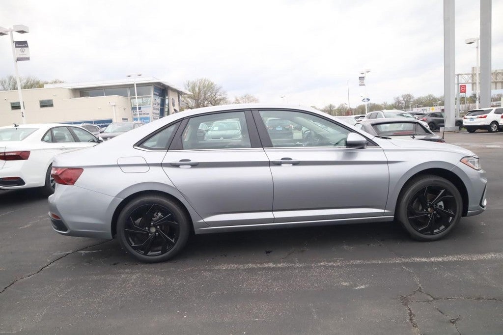 2026 Volkswagen Jetta SE Auto