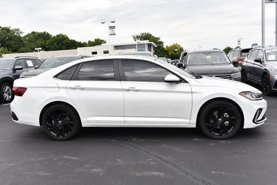 2025 Volkswagen Jetta 1.5T SE
