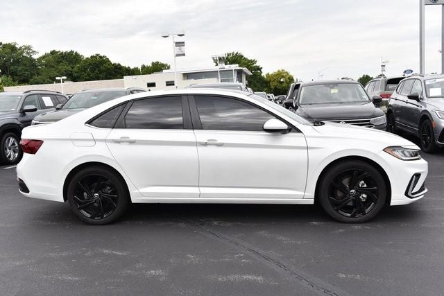 2025 Volkswagen Jetta 1.5T SE