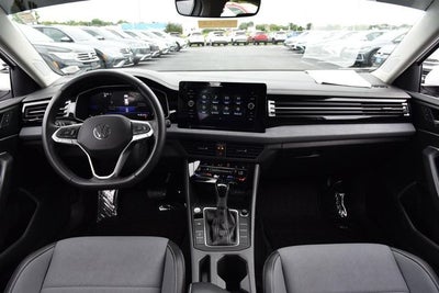 2025 Volkswagen Jetta 1.5T SE