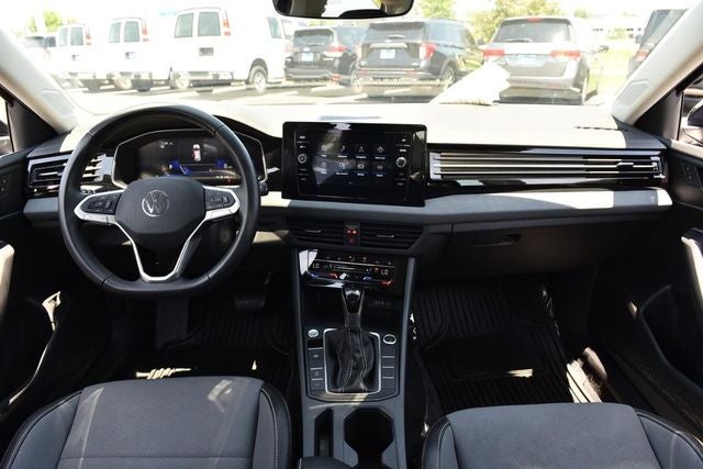 2025 Volkswagen Jetta 1.5T SE