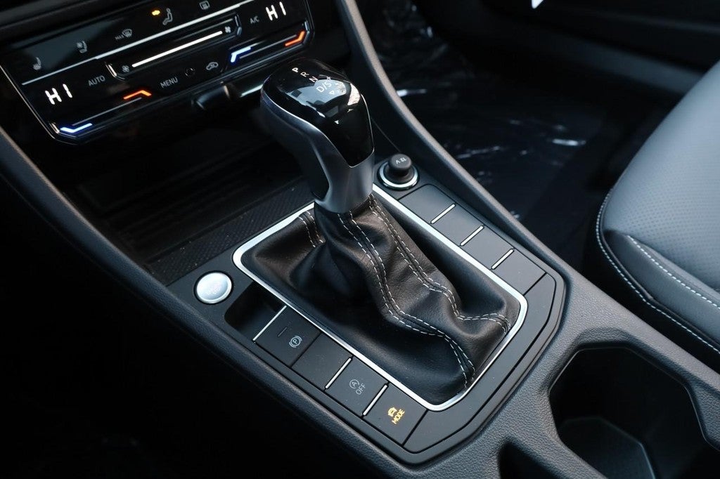 2026 Volkswagen Jetta SEL Auto