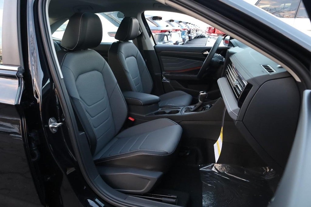 2026 Volkswagen Jetta SEL Auto