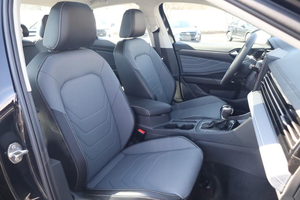 2026 Volkswagen Jetta SEL Auto