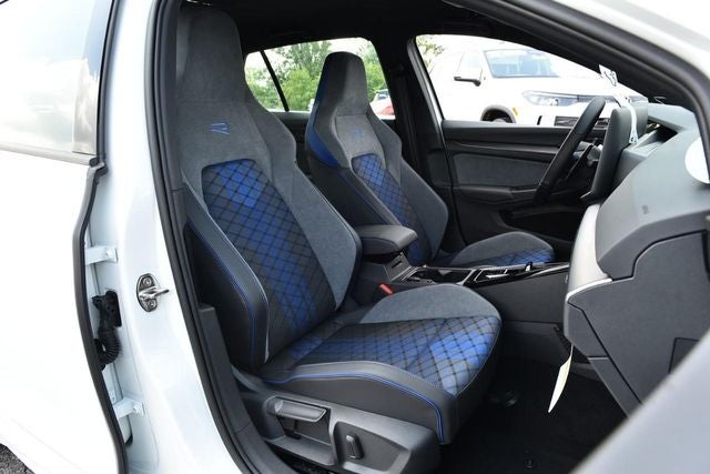 2026 Volkswagen Golf R 2.0T