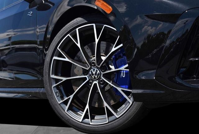 2026 Volkswagen Golf R 2.0T