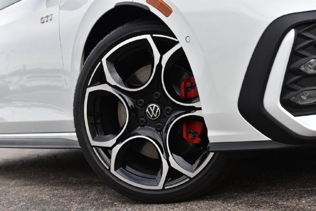 2026 Volkswagen Golf GTI Autobahn