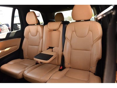 2019 Volvo XC90 T6 AWD Momentum