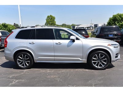 2019 Volvo XC90 T6 AWD Momentum