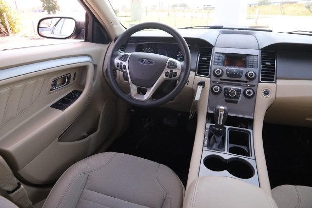 2018 Ford Taurus SE