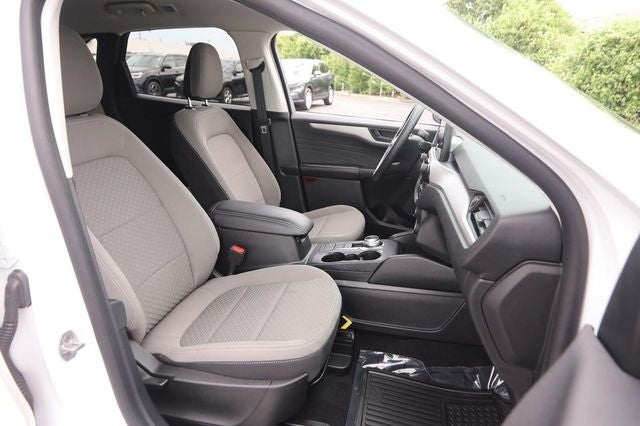 2022 Ford Escape Hybrid SE
