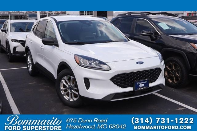 2022 Ford Escape SE