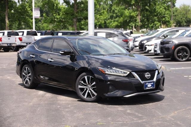 2023 Nissan Maxima SV