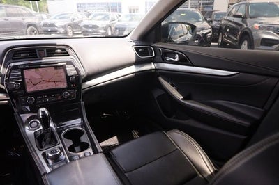 2023 Nissan Maxima SV