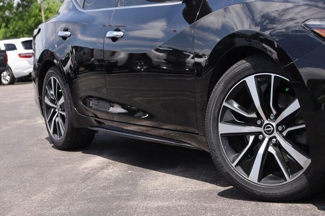 2023 Nissan Maxima SV