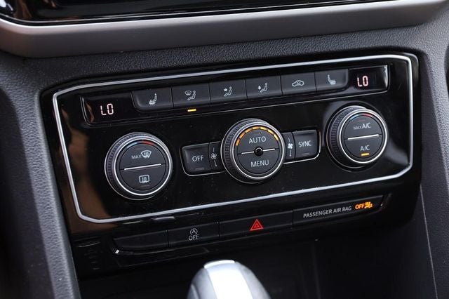2022 Volkswagen Atlas Cross Sport 3.6L V6 SE w/Technology