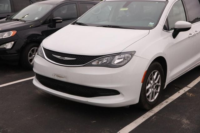 2021 Chrysler Voyager LXI