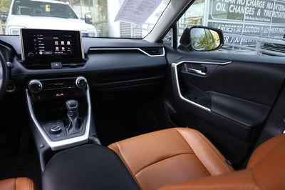 2023 Toyota RAV4 Hybrid Woodland Edition