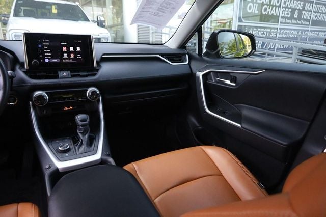 2023 Toyota RAV4 Hybrid Woodland Edition