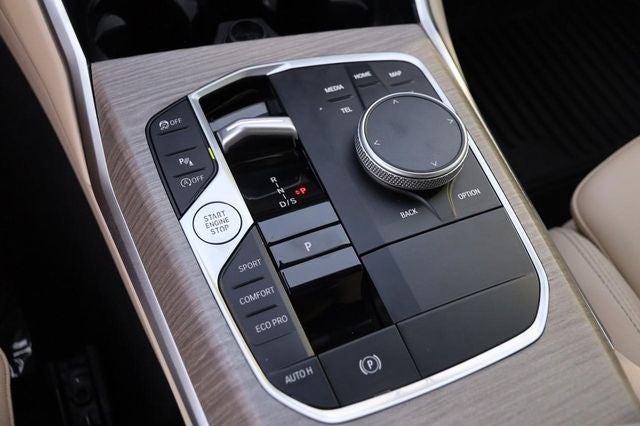 2025 BMW 3 Series 330i xDrive